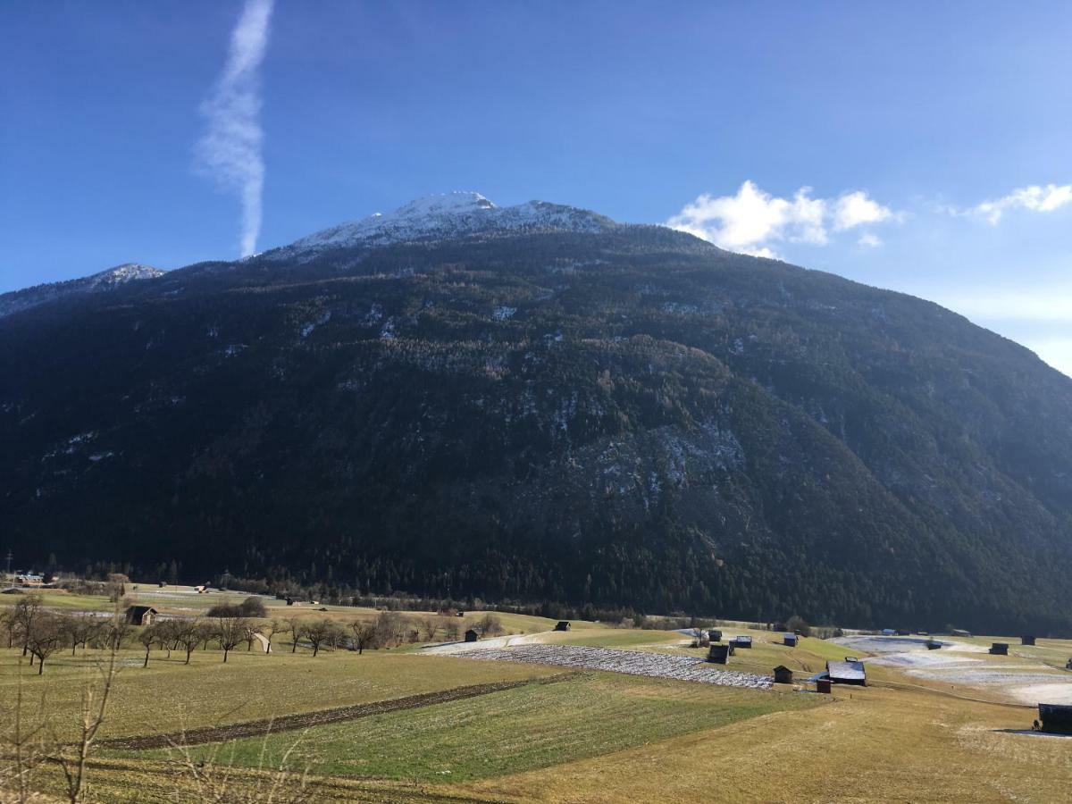 Haus Tschirgantblick Lägenhet Tarrenz Exteriör bild
