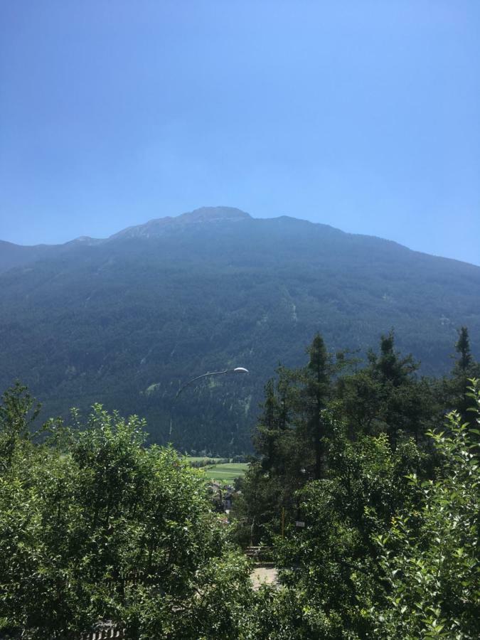 Haus Tschirgantblick Lägenhet Tarrenz Exteriör bild