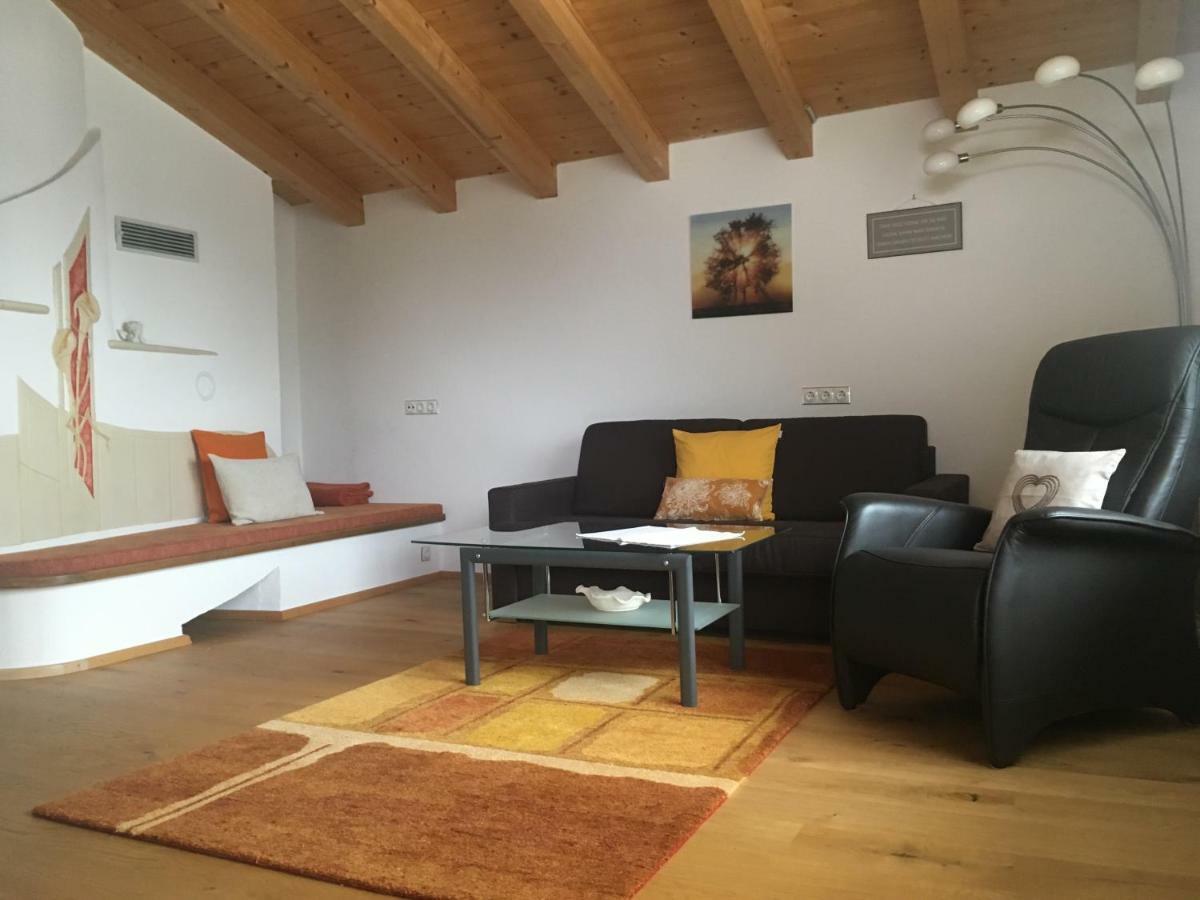 Haus Tschirgantblick Lägenhet Tarrenz Exteriör bild